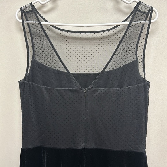 J.R. Nites by Caliendo Black velvet dress with sheer polkadot top size 16 - Picture 4 of 8
